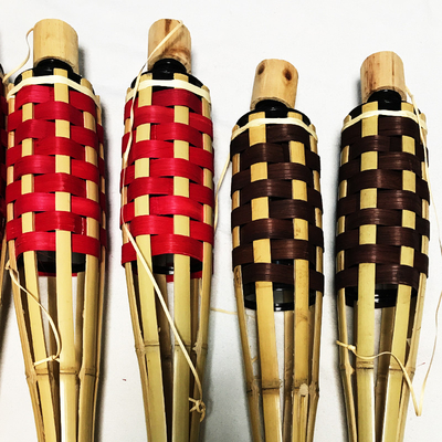 Cartuchos de bambu do óleo do metal da decoração 115cm Tiki Torches With Flickering Flame do jardim