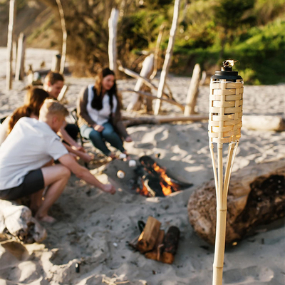 Gramado de bambu natural impermeável do jardim de Tiki Torches For Patio Yard do Rattan da tocha