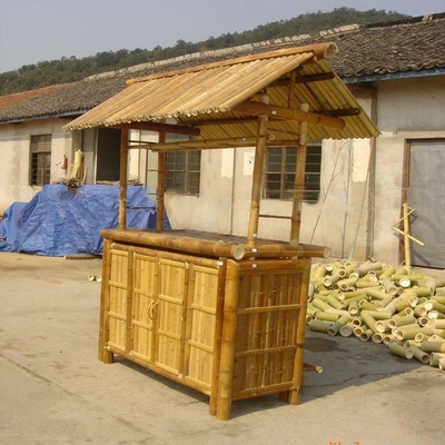 Partido Tiki Bar tropical de bambu da cabana 220x160cm com os tamboretes inferiores da prateleira do armário