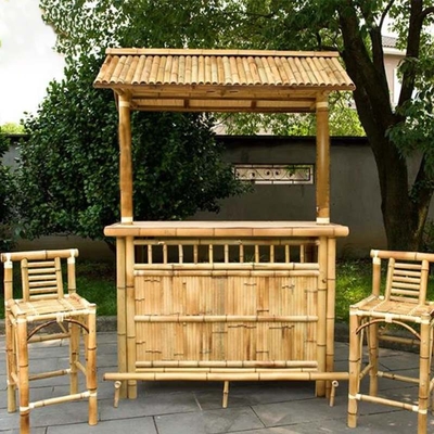 Porta exterior interna de Tiki Bars With Cabinet And da praia do partido