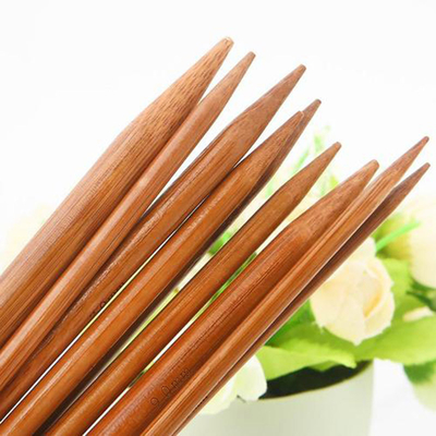 Cabeça de bambu das agulhas a única que costura a agulha de crochê do punho das ferramentas carbonizou a confecção de malhas