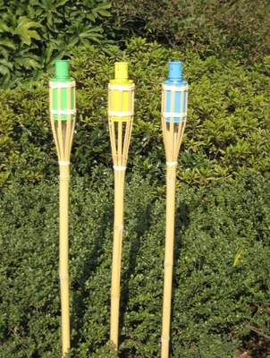 Gramado de bambu natural impermeável do jardim de Tiki Torches For Patio Yard do Rattan da tocha