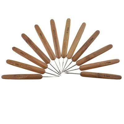 A agulha de crochê de bambu do punho ajustou acessórios costurando principais de aço inoxidável das agulhas de confecção de malhas