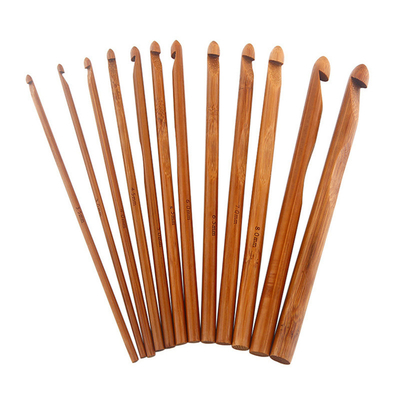 8 partes as agulhas de crochê de bambu de madeira de 1mm a de 2.75mm ajustaram agulhas de confecção de malhas Handcrafted