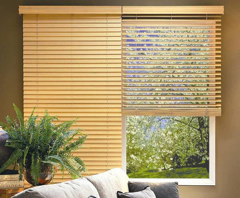 O rolo feito a mão de filtração claro do bambu protege acima da cortina de bambu do rolo de Windows a privacidade de proteção