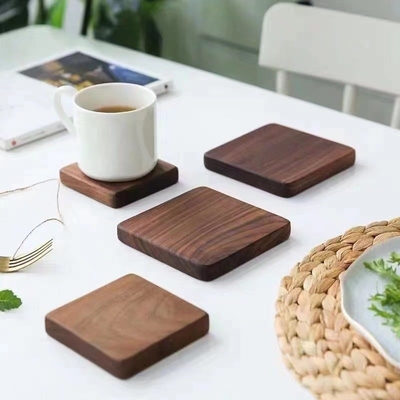 As pousas-copos de bambu de 6 blocos 9cm dão forma circularmente ao laser Logo Bar Home Cup Coasters