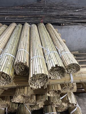 Rolo de tela de privacidade de vedação de bambu dividido durável para paisagismo exterior e decoração de pátio