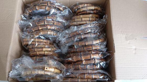 Materiais primários artesanais de raiz de bambu natural feitos à mão para decoração de jardim e casa